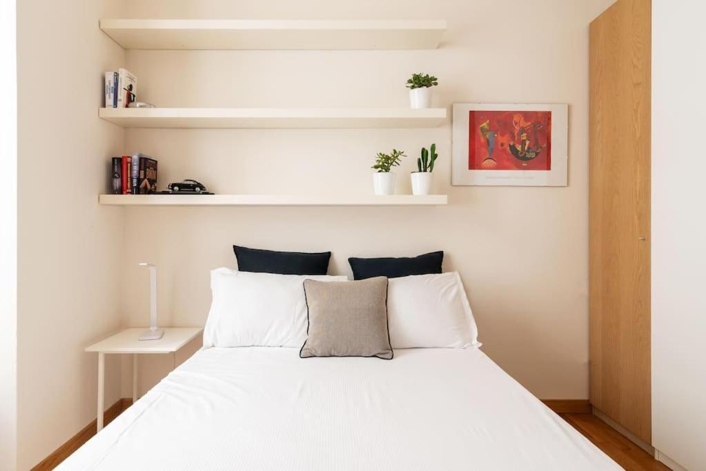 Studio Apartment Brera Милано Екстериор снимка